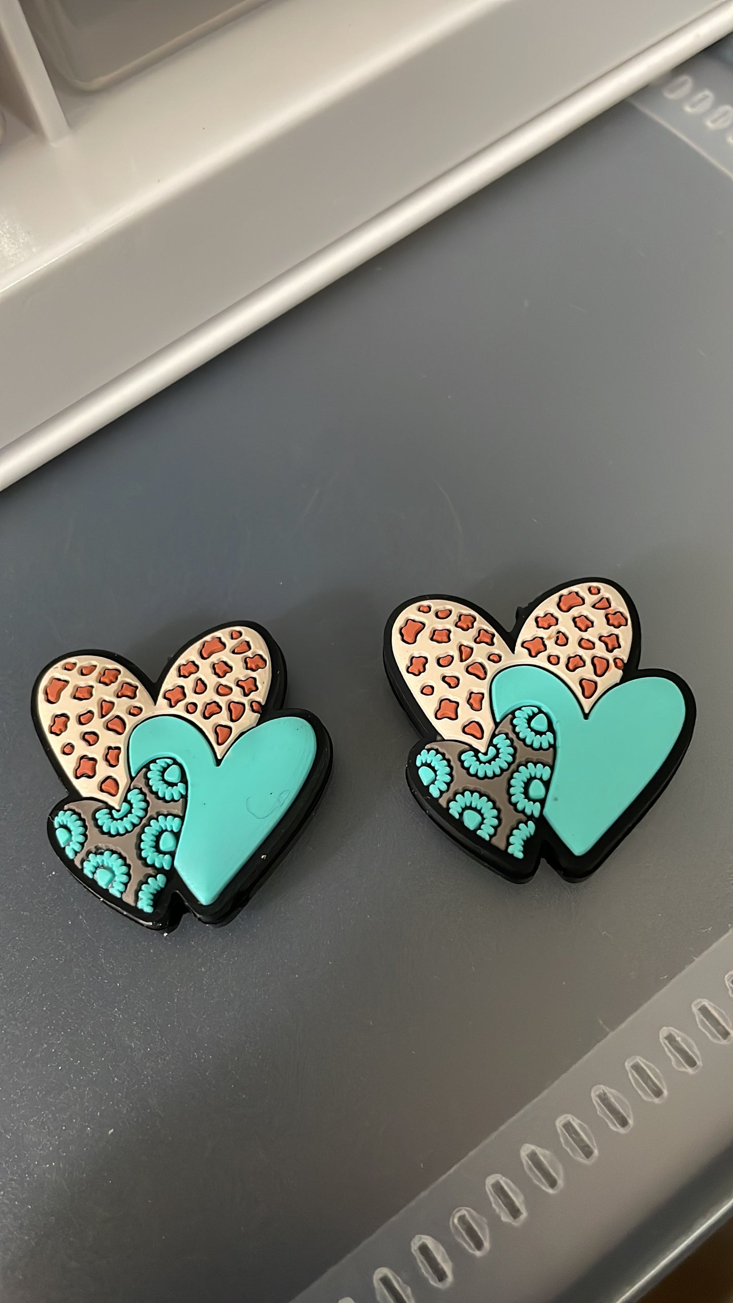 Turquoise leopard heart